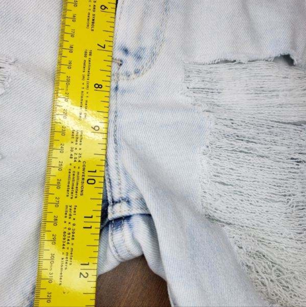 NWT Hollister Ultra DISTRESSED High Rise SHORTS Bermuda Women's W25 Soft Stretch - Picture 6 of 14